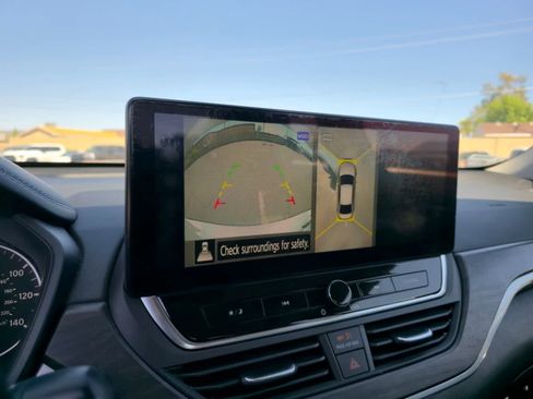 Used 2023 Nissan Altima 2.5 SL image 21