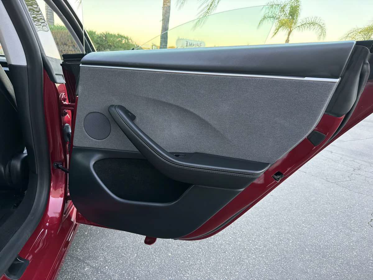 Used 2025 Tesla Model 3 Long Range RWD image 32
