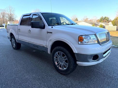 Used 2007 Lincoln Mark LT 4x4 image 11