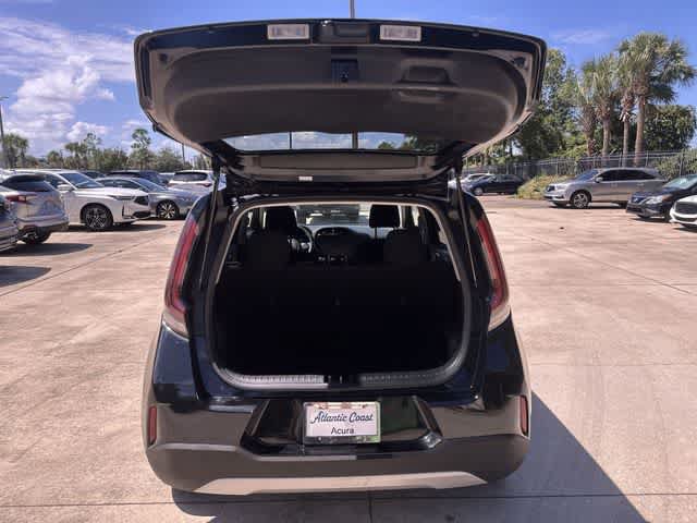 Used 2024 Kia Soul LX w/ Option Group 015 FWD image 33