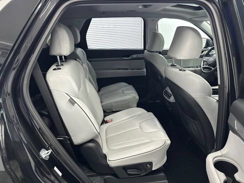 Certified 2023 Hyundai Palisade SEL w/ Premium Package AWD/4WD image 17