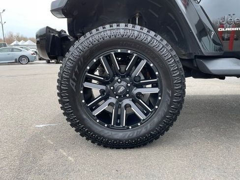 Used 2021 Jeep Gladiator Overland AWD/4WD image 31