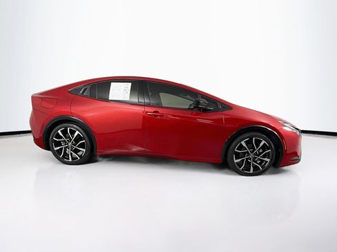 Used 2023 Toyota Prius Prime Premium FWD image 11