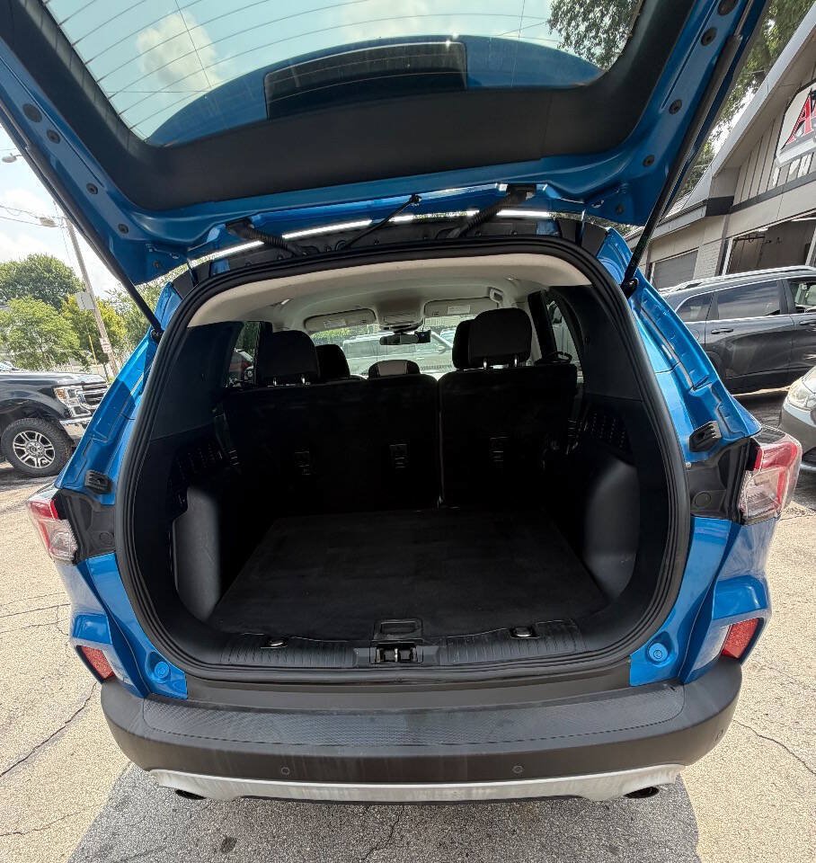 Used 2021 Ford Escape SE w/ Cold Weather Package FWD image 37