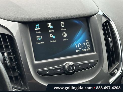 Used 2018 Chevrolet Cruze LT w/ Convenience Package image 22