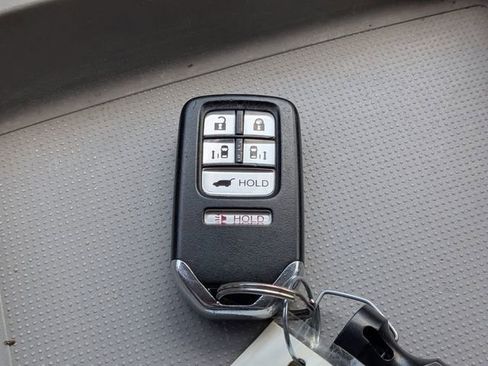 Used 2014 Honda Odyssey EX-L image 32