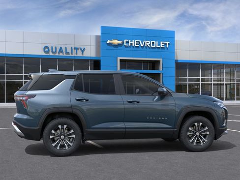 New 2027 Chevrolet Equinox LT w/ Convenience Package II FWD image 29