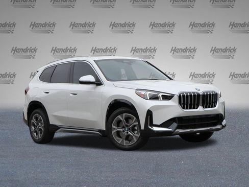Certified 2025 BMW X1 xDrive28i w/ Convenience Package image 2