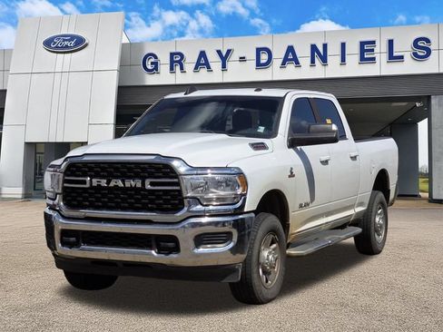 Used 2022 RAM 2500 Big Horn AWD/4WD image 1