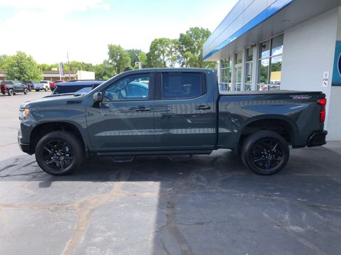 Used 2025 Chevrolet Silverado 1500 LT Trail Boss AWD/4WD image 5