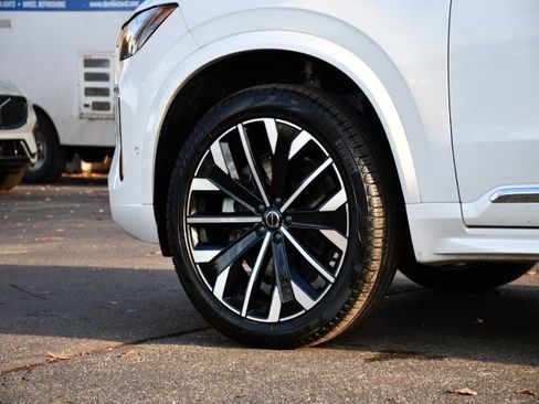 Certified 2025 Volvo XC90 B6 Plus image 12