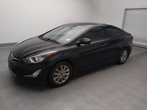 Used 2016 Hyundai Elantra SE w/ Option Group 02 image 2