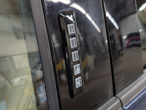 Used 2018 Ford F150 Lariat w/ Equipment Group 502A Luxury image 5