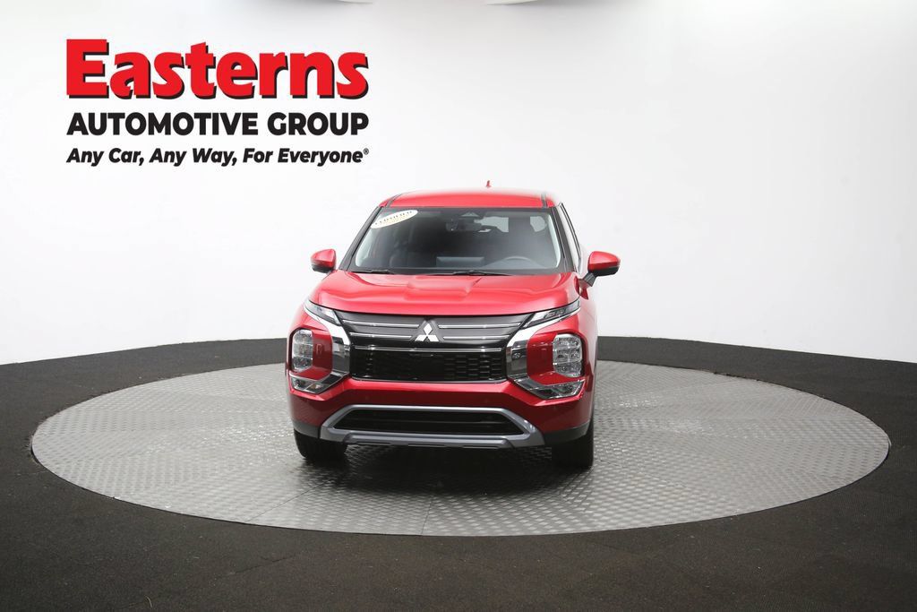 Used 2025 Mitsubishi Outlander SE AWD/4WD image 56