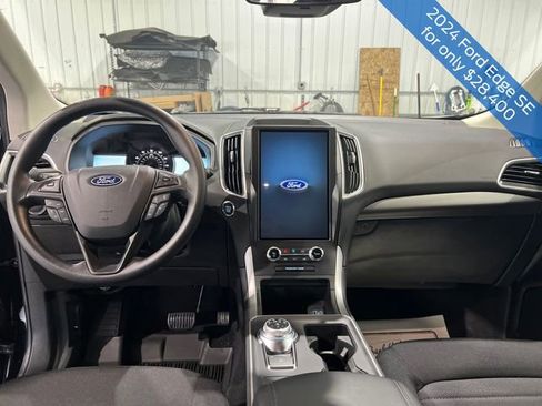 Used 2024 Ford Edge SE AWD/4WD image 14