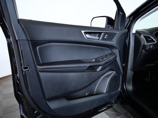 Certified 2024 Ford Edge SEL w/ Convenience Package AWD/4WD image 16