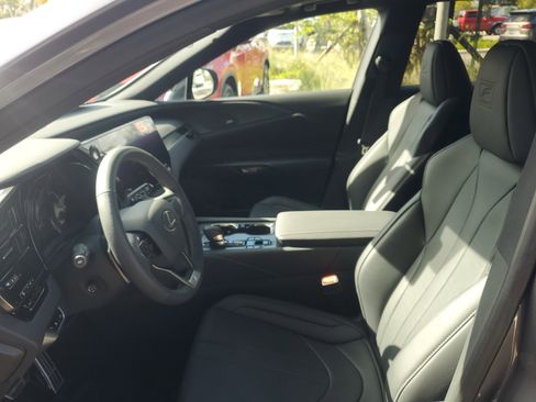 Used 2023 Lexus RX 350 AWD image 15