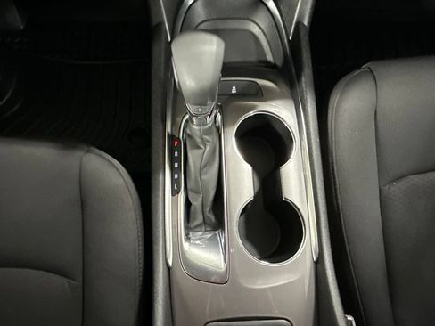 Used 2021 Chevrolet Malibu LT FWD image 25
