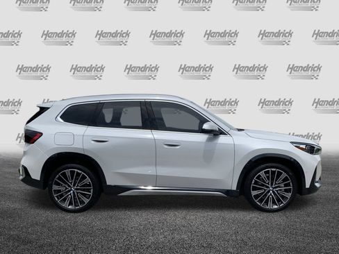 Used 2025 BMW X1 xDrive28i w/ Technology Package image 10