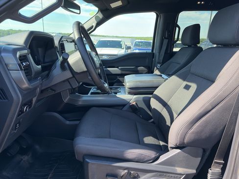 Used 2025 Ford F150 XLT w/ Equipment Group 302A MID AWD/4WD image 9