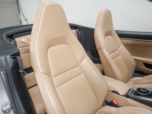 Used 2023 Porsche 911 Carrera 4S AWD/4WD image 28