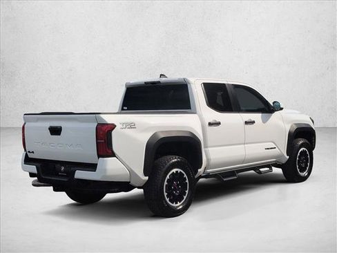 Used 2025 Toyota Tacoma TRD Off-Road image 5