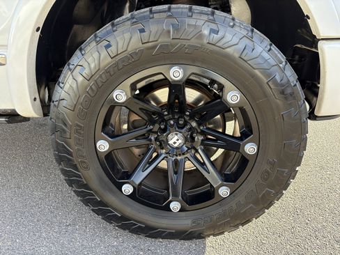 Used 2013 Ford F150 Platinum image 30