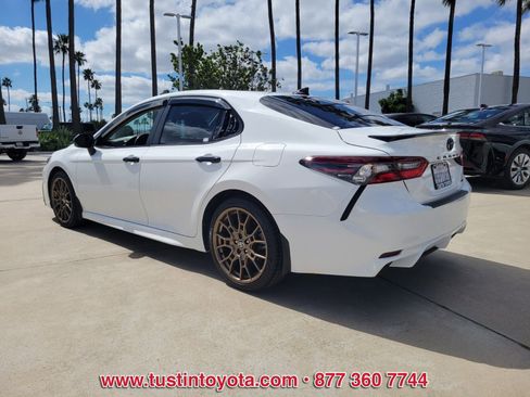 Used 2023 Toyota Camry SE w/ Protection Package (Q2) (TMS) FWD image 6