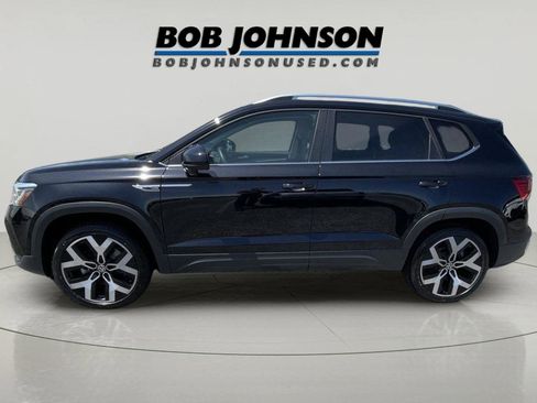 Used 2023 Volkswagen Taos SEL AWD/4WD image 6