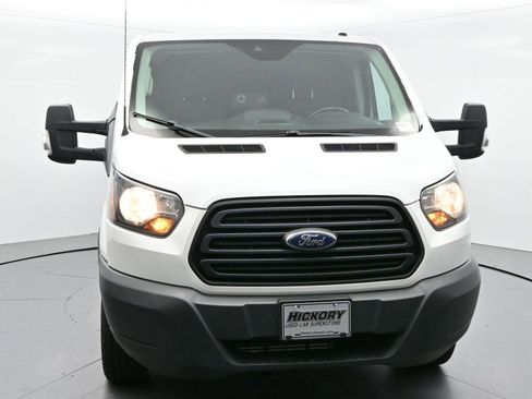 Used 2019 Ford Transit 250 130 Low Roof RWD image 2