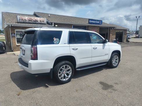 Used 2017 GMC Yukon SLT w/ Open Road Package AWD/4WD image 4