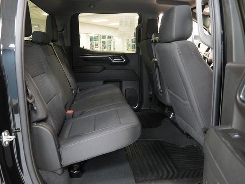 Used 2023 Chevrolet Silverado 1500 LT AWD/4WD image 28