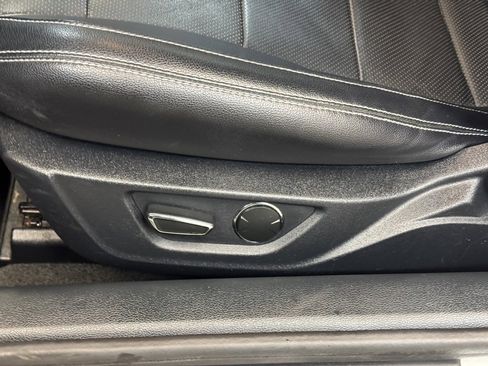 Used 2015 Ford Mustang Premium image 11