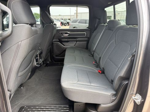Used 2022 RAM 1500 Big Horn AWD/4WD image 22