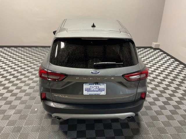 Used 2023 Ford Escape Active w/ Cold Weather Package FWD image 12
