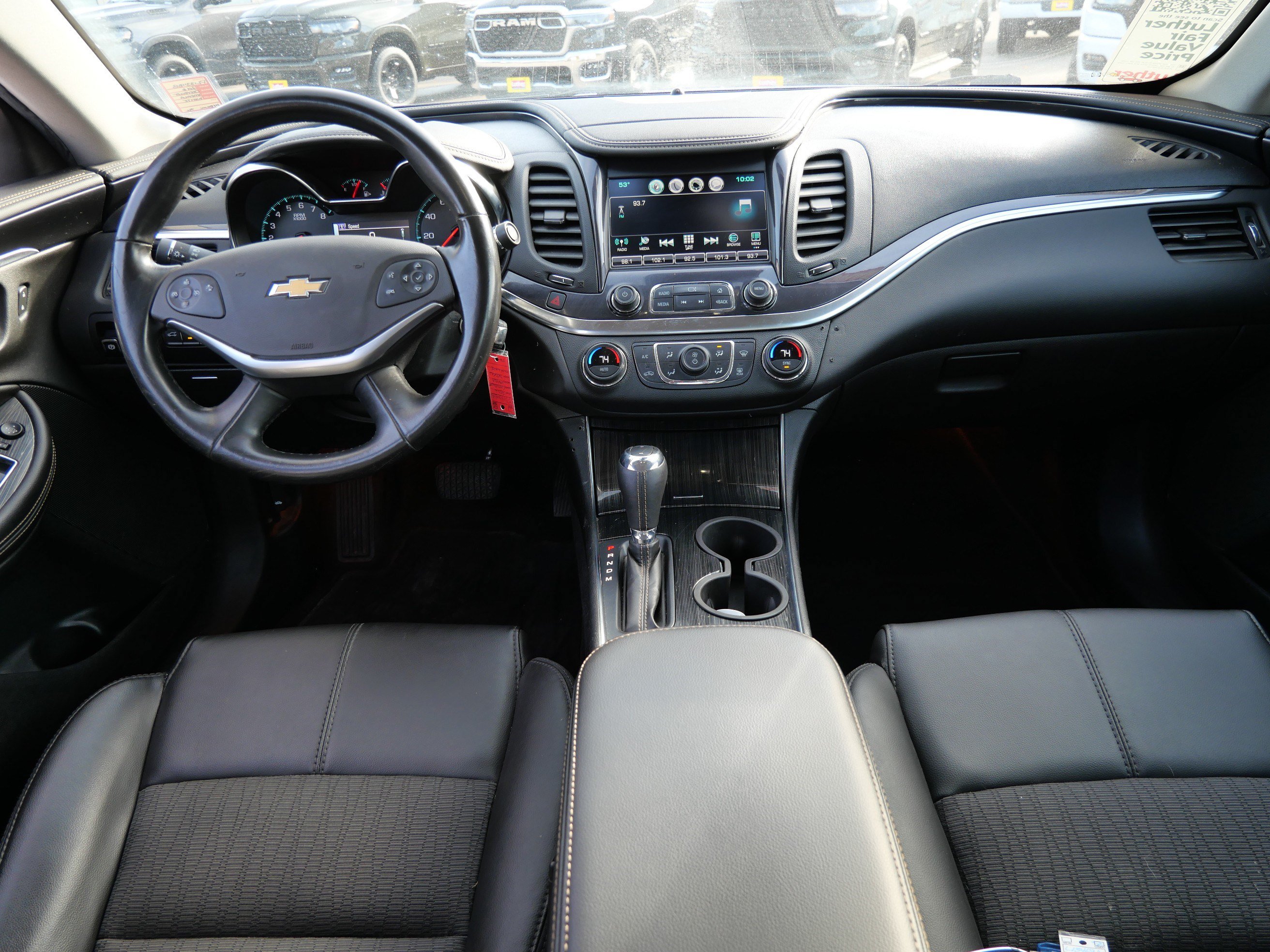 Used 2016 Chevrolet Impala LT w/ Convenience Package FWD image 10