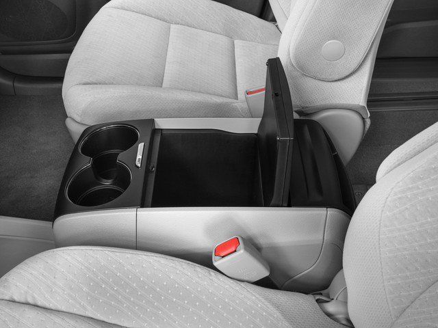 Used 2016 Toyota Sienna LE FWD image 10