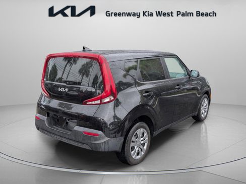 Certified 2022 Kia Soul LX image 8