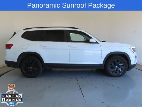 Used 2024 Volkswagen Atlas SE image 2