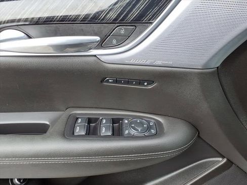 Used 2024 Cadillac XT6 Premium Luxury image 28