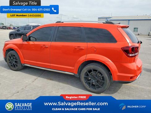 Used 2017 Dodge Journey Crossroad FWD image 3