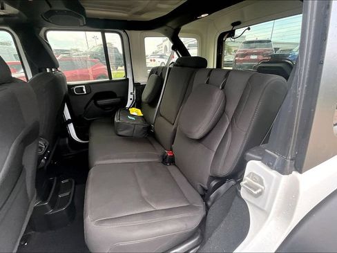 Used 2023 Jeep Wrangler Unlimited w/ Cold Weather Group AWD/4WD image 22