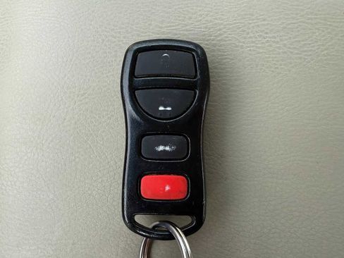 Used 2003 INFINITI I35 w/ Sunroof & Sunshade Pkg FWD image 26