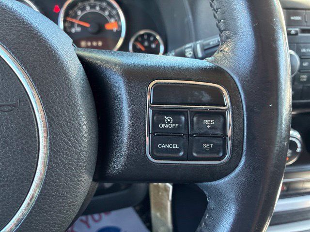 Used 2017 Jeep Compass Latitude AWD/4WD image 39