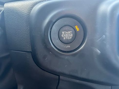 Used 2023 Jeep Wrangler Unlimited Sahara w/ Cold Weather Group AWD/4WD image 19