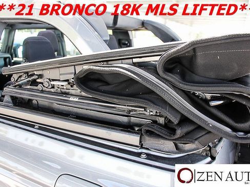 Used 2021 Ford Bronco 4-Door AWD/4WD image 19