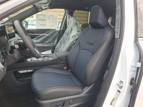 New 2026 INFINITI QX60 Sport w/ Dark Cargo Package image 5