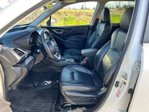 Used 2020 Subaru Forester Limited image 15