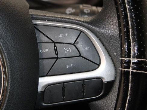 Used 2017 Jeep Renegade Sport w/ Power & Air Group FWD image 21
