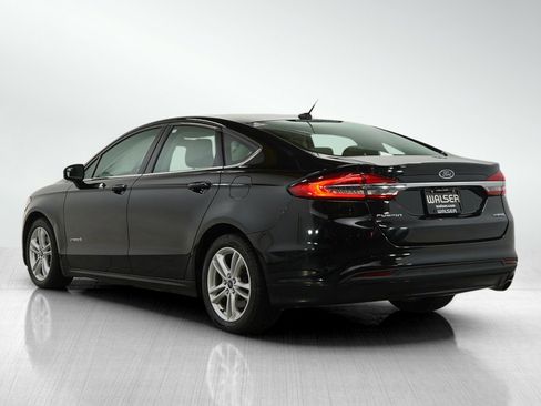 Used 2018 Ford Fusion S image 3